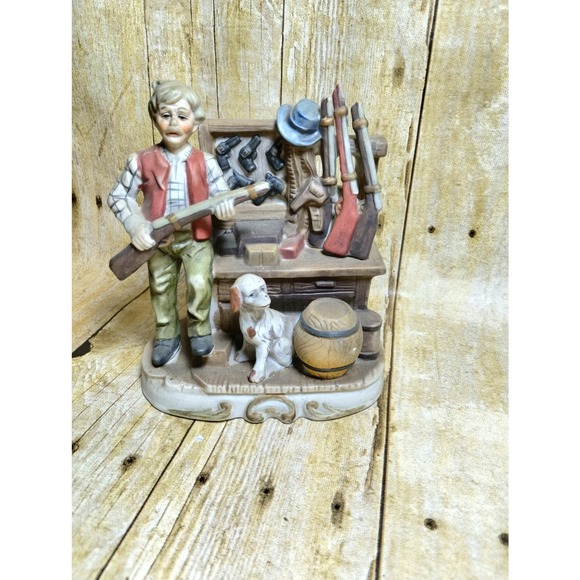Vtg Hunter Dog & Guns Figurine Old Man Shot Guns Hand Guns Holster (su1) - Picture 2 of 9